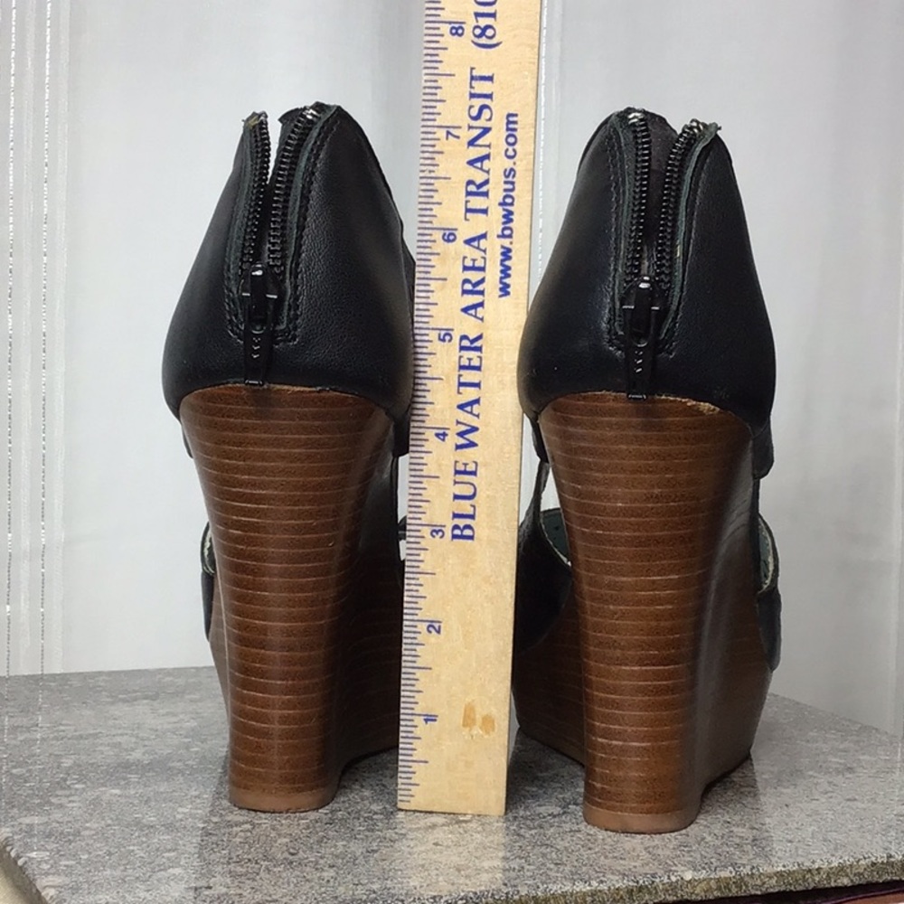 🐚 Seychelles Black Eyelet Leather Back Zip Platform Wedge Heel Sandals Sz.8.5 - Picture 2 of 10